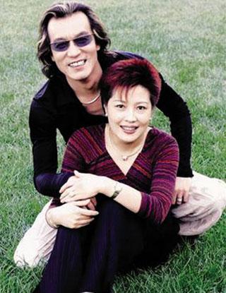 哈文：丈夫李咏病逝后坚持不改嫁，还定期给公婆生活费（哈文和李咏的爱情）