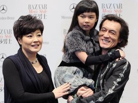 哈文：丈夫李咏病逝后坚持不改嫁，还定期给公婆生活费（哈文和李咏的爱情）