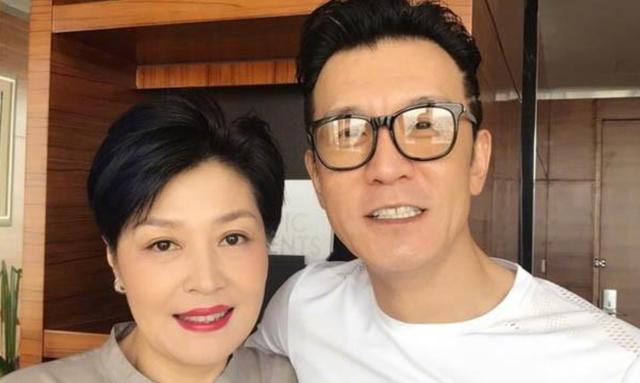 李咏病逝5年，哈文拒绝改嫁坚持赡养婆婆，直言：我永远是李家人