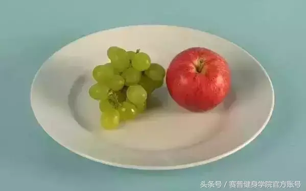 100卡路里到底长啥样？不知道，就看完再吃吧(100卡路里是什么概念)