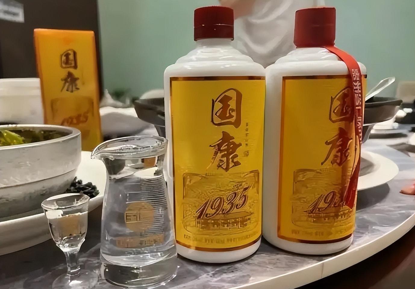 上海婚礼有多豪，五星级酒店办婚宴，一桌美食没有5000元下不来（上海酒店一般普通婚宴多少钱一天）