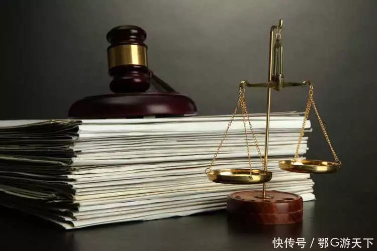 20年浙江一婚宴五粮液被调包，18人住院，家属索赔50万，结果如何礼堂门卫隐藏身份60年，女婿“设局”暴露其身份，授奖时泪流满面（宜宾五粮液婚宴酒价格表）