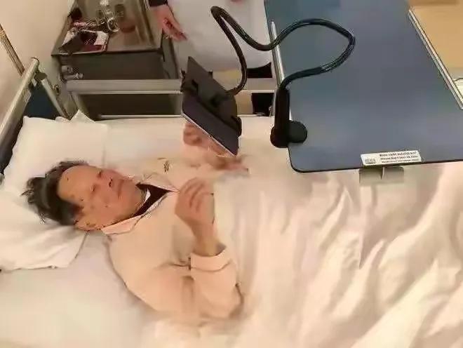有种“整容”叫翁帆结婚，丈夫杨振宁变化不大，她却像换了个人（翁帆接受采访:和杨振宁结婚当天）