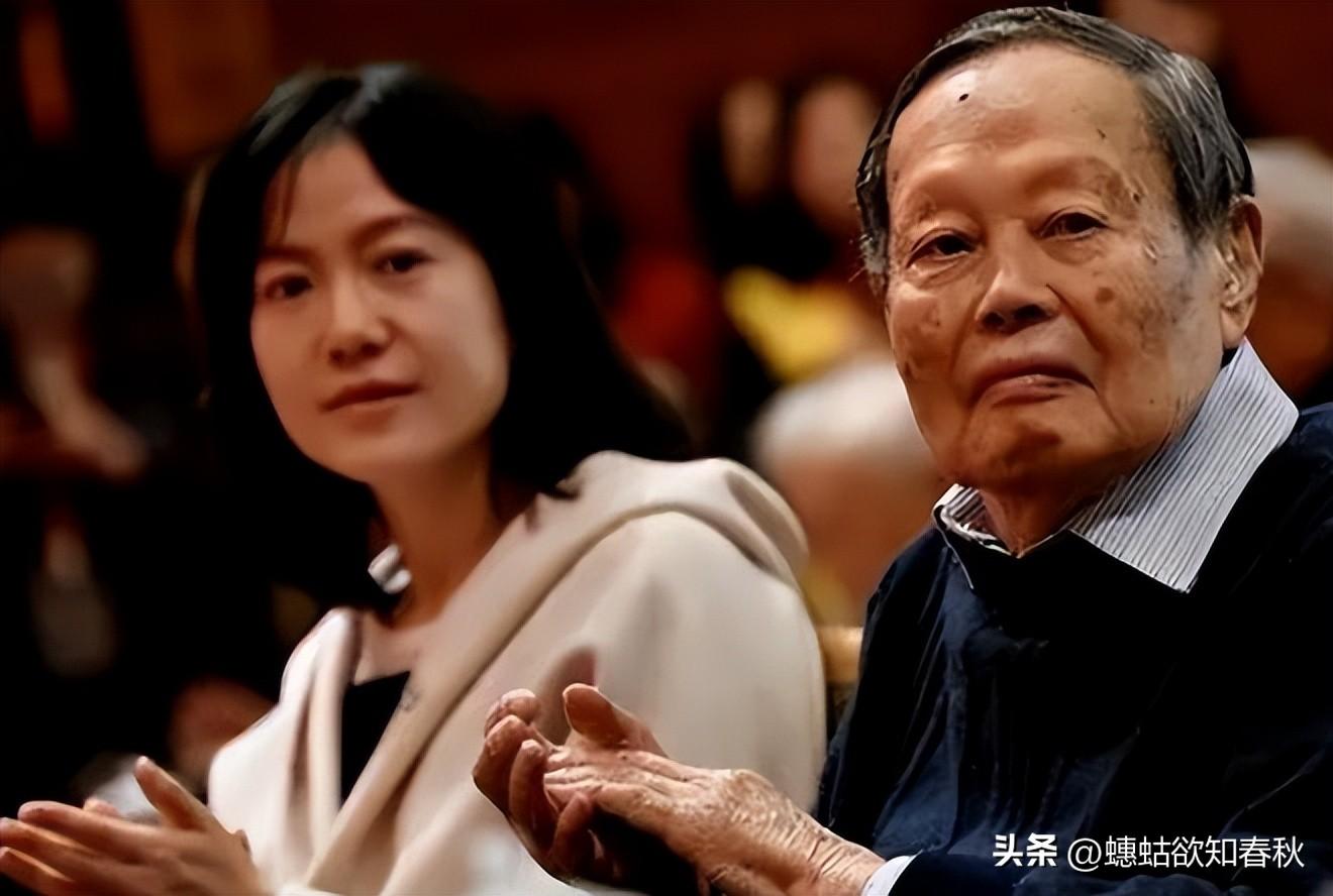 101岁的杨振宁，与嫁给他19年的翁帆，这对爷孙恋怎么样了？（杨振宁与翁帆结婚多少年）