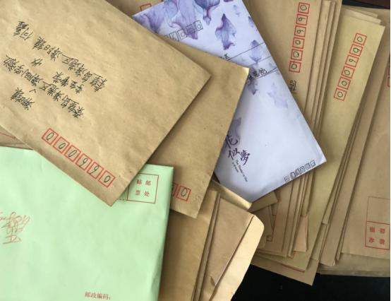 老夫少妻，28岁翁帆嫁82岁杨振宁，为爱相守18年，备受质疑（翁帆嫁给杨振宁几岁生子）
