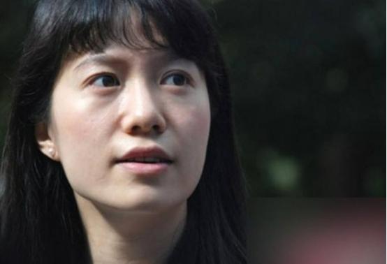 老夫少妻，28岁翁帆嫁82岁杨振宁，为爱相守18年，备受质疑（翁帆嫁给杨振宁几岁生子）