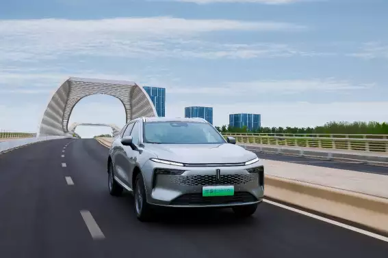 大五座SUV新摩卡DHT-PHEV上市 售价23.18万元(摩卡2023款)