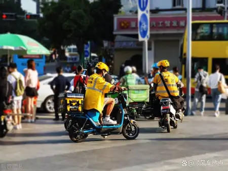 外卖小哥3年赚35万？网约车司机：同样是没社保的，我心态崩了（外卖小哥月入多少）