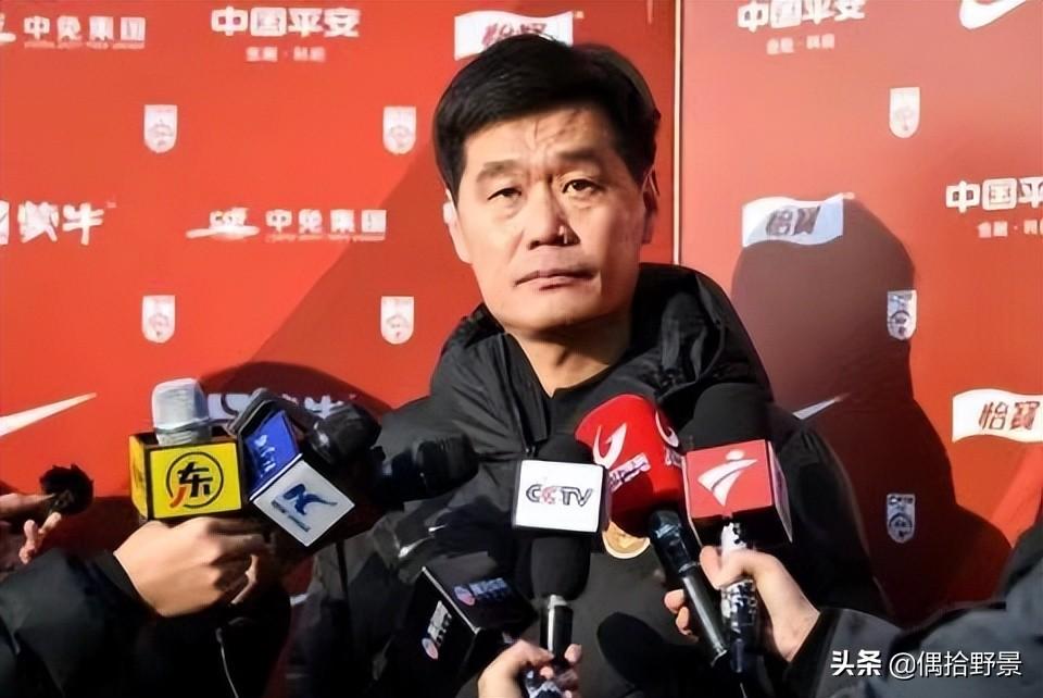 李霄鹏下课已成定局 中国男足主帅竞选再次陷入“土洋之争”的怪圈（李霄鹏足球之夜）