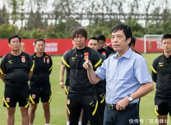 国足经历换帅！李霄鹏基本确定下课，2大名帅有望出山抗战打了14年，中国伤亡3500万人，那我们消灭了多少日本鬼子呢？（李霄鹏国足教练）