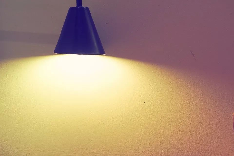 装修时灯具应该怎么选？