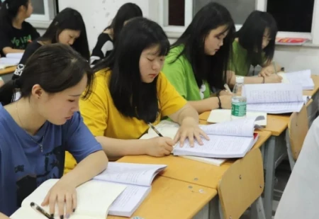 大学生迎来好消息，新增37个本科专业，高校招生还有“新趋势”