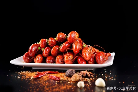 小龙虾每斤跌破10元，把龙虾口味吃个遍，学习一下龙虾的常见做法