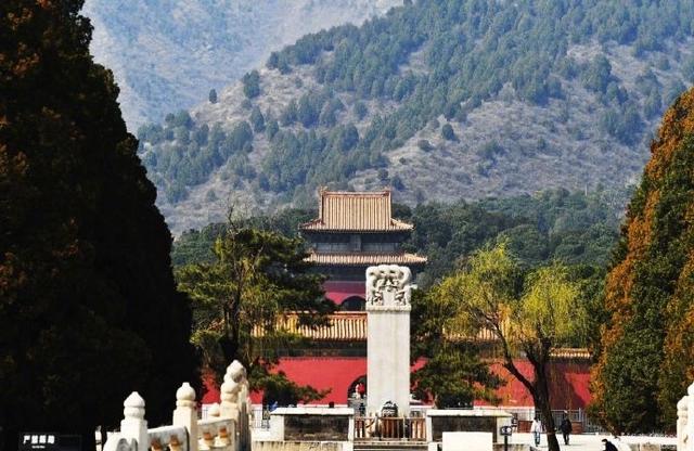不再让文物躺在库房睡大觉！明十三陵将办多场展出推动文物活化利用-明十三陵考古发掘