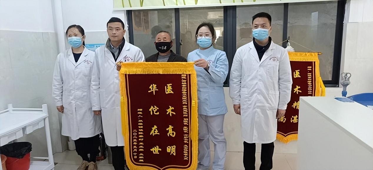 平凡的坚守，患者的靠山-平凡的守护者作文400字
