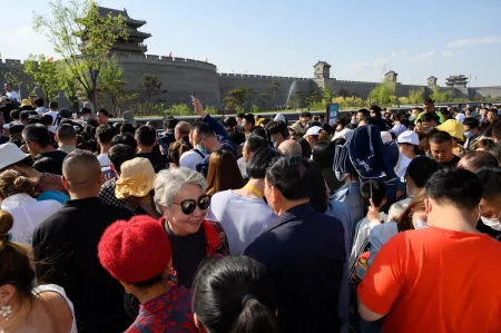 “火爆”的五一假期 呼唤“旅游节黄金周”-2023五一旅游市场