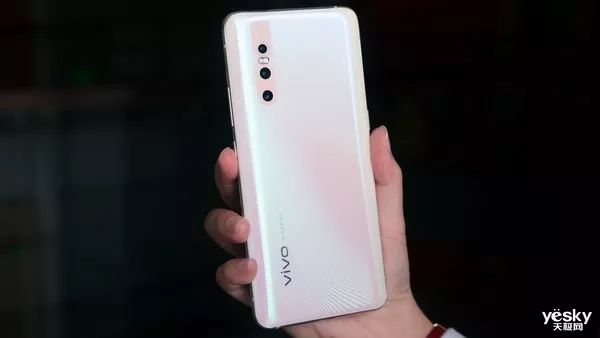 升降+多焦三摄镜头 vivo X27拍照旗舰评测-vivox27拍照多少倍变焦