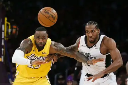 NBA官方最新实力榜：湖人雄鹿快船前3，篮网升第7，火箭仅第23！-nba目前实力排名