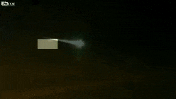 乌克兰夜空坠落巨型火球！NASA否认美国卫星，分析：不是人造物体（乌克兰爆炸事件）