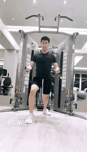 窦骁上位豪门，靠的竟是健身？！龙门架前这顿操作，白富美都扛不住啦！-窦骁 4