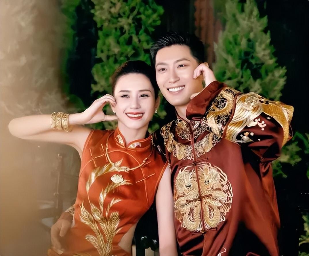 窦骁与何超莲大婚！一场世纪婚礼，粉碎了外界的猜疑和谣传-窦骁和何超莲的恋爱过程