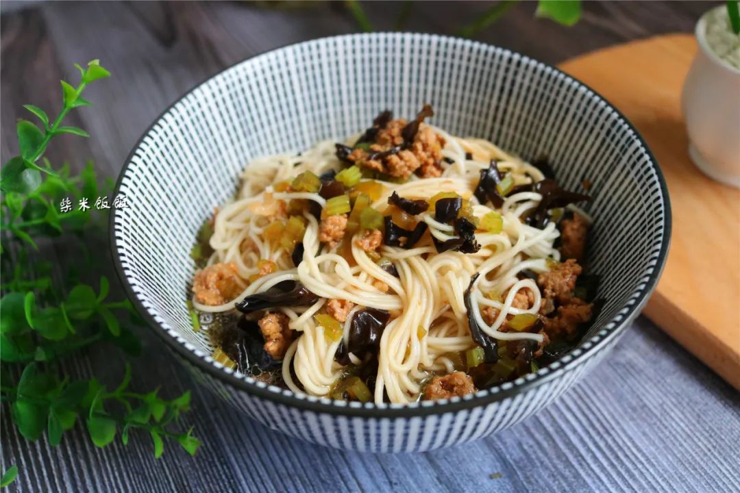 立夏吃什么？吃这3种传统食物，寓意好，家人顺利过夏天-夏天蔬菜