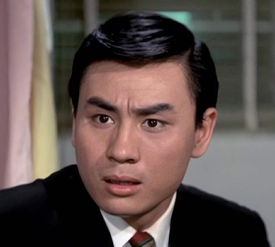 突传死讯！香港知名影星因病离世，生前爱吃甜食一度胖到240斤（香港巨星死于不幸事件视频）