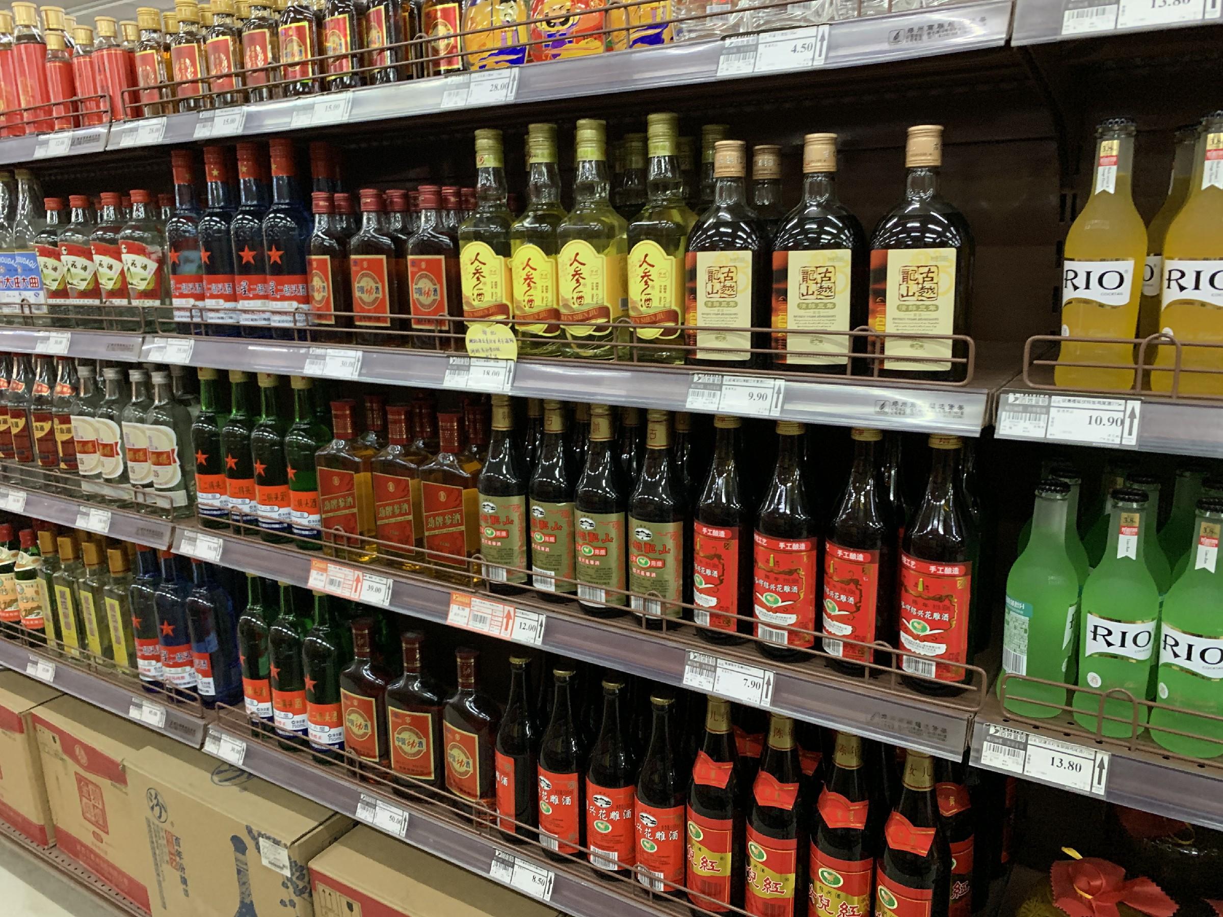 买白酒时，牢记瓶身上5个数字，不管是什么牌子，都是纯粮食好酒-白酒瓶子上的数字代表啥