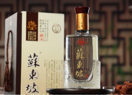 白酒瓶身有3个“记号”，甭管价格多便宜，都是100%纯酿，放心喝-白酒瓶高度多少尺寸