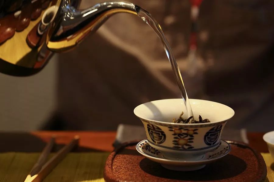 茶与婚礼：茶礼，茶金，受茶，吃茶，定茶是什么意思？-茶礼得到什么