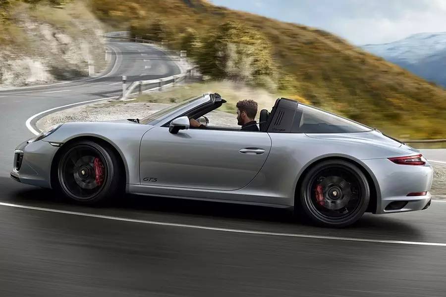 原版引进无阉割！保时捷 911 GTS 全系更新：Porsche 991.2 GTS '2018（保时捷911全方位介绍）