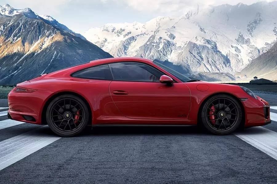 原版引进无阉割！保时捷 911 GTS 全系更新：Porsche 991.2 GTS '2018（保时捷911全方位介绍）