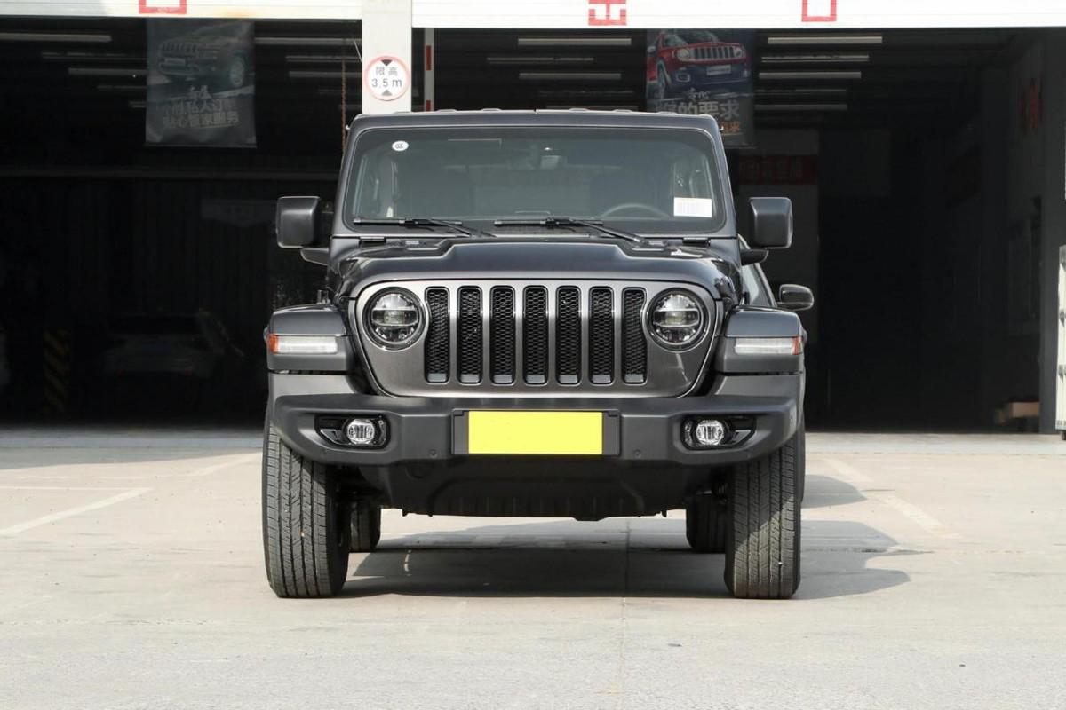 2.0T爆发266马力，标配8AT，JEEP牧马人到底值不值得选？（jeep 牧马人 2021）