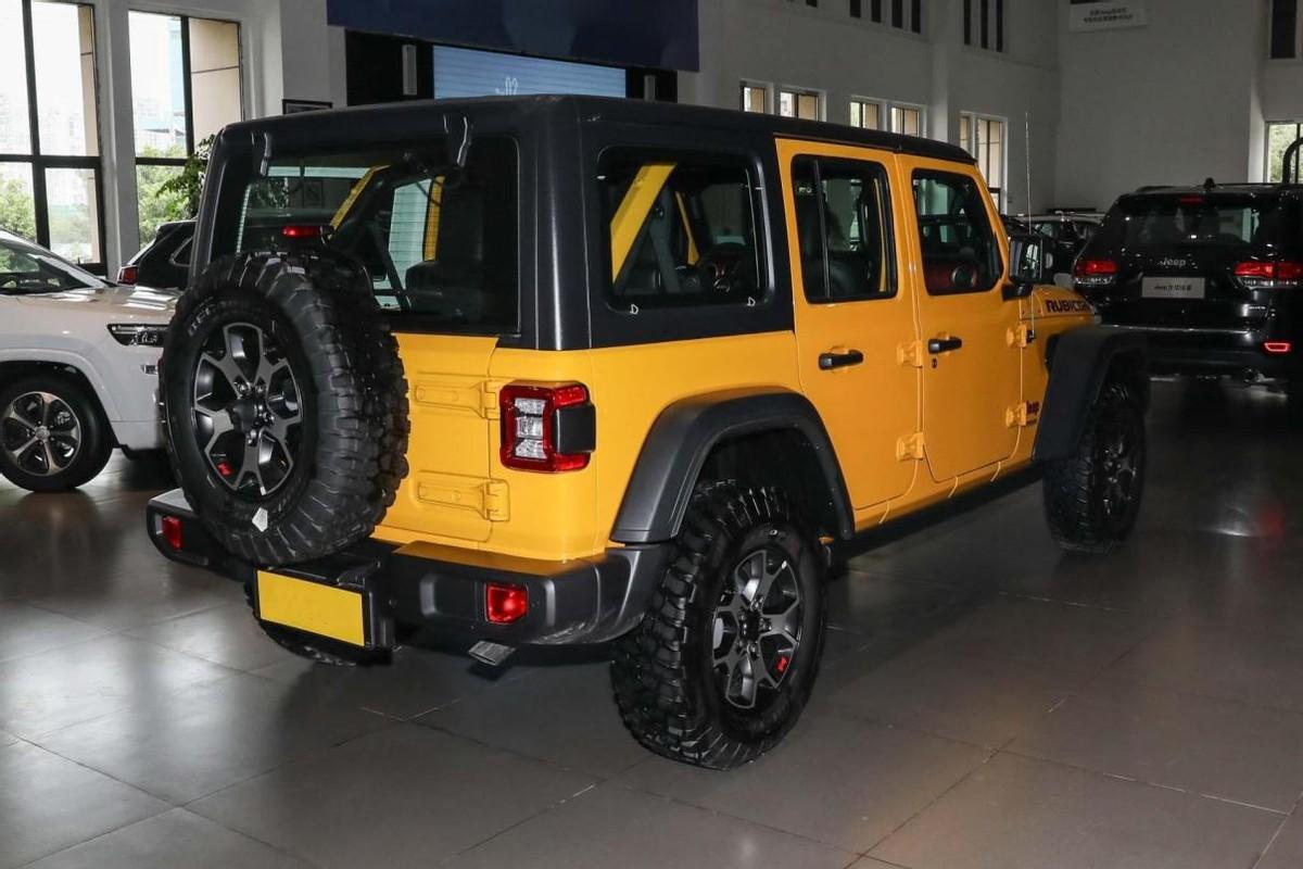不到45万起，纯进口硬派越野SUV，配2.0T+8AT，牧马人值得选吗？（越野车jeep牧马人高配多少钱一辆）
