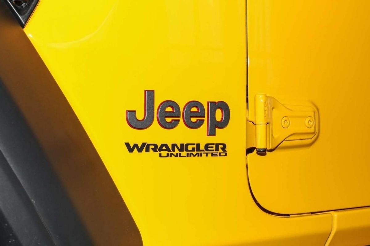 不到45万起，纯进口硬派越野SUV，配2.0T+8AT，牧马人值得选吗？（越野车jeep牧马人高配多少钱一辆）