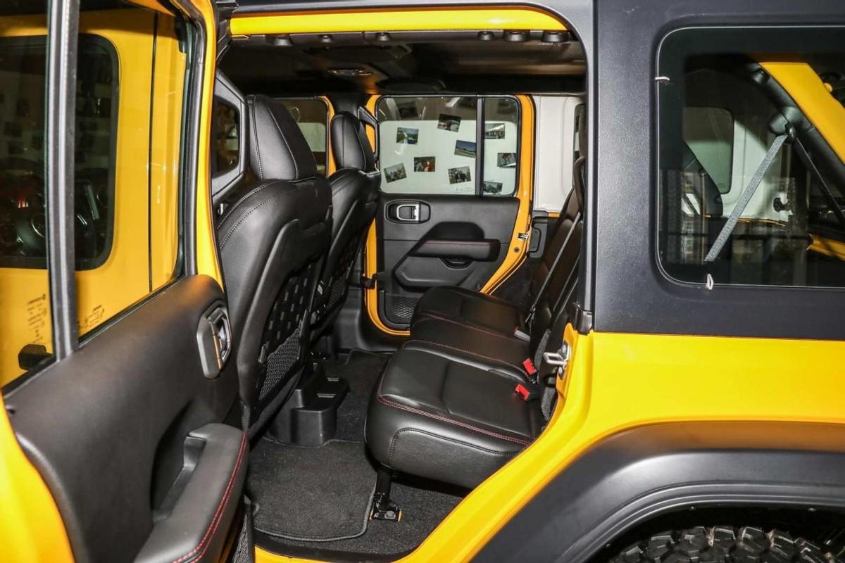 不到45万起，纯进口硬派越野SUV，配2.0T+8AT，牧马人值得选吗？（越野车jeep牧马人高配多少钱一辆）