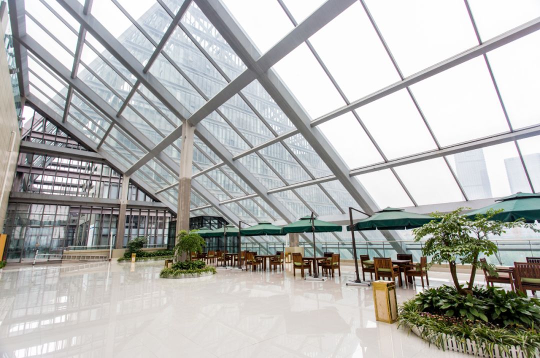 环球中心背面这家五星级酒店，婚宴价格真的让人心动！-环球中心宴会厅