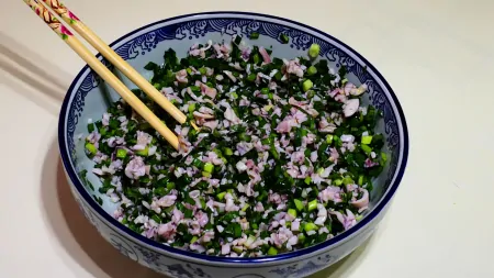 韭菜和它一起包饺子，味道美极了，比三鲜馅更鲜，味精都不用放了（韭菜配什么馅包饺子好吃）