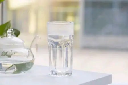 每天喝白酒，对血脂有什么影响？想要血脂稳定，可多喝5种茶水-白酒影响血脂吗
