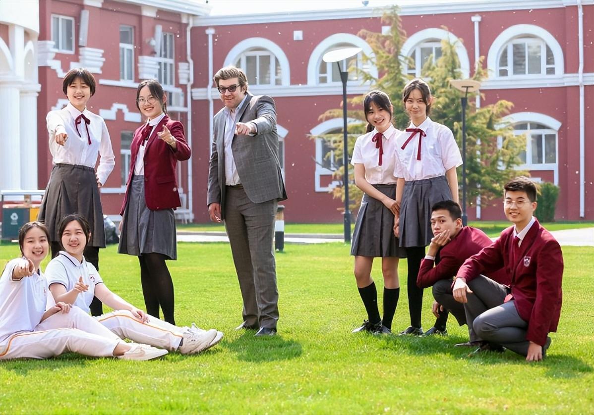2023年北京国际学校高中入学政策，你了解多少？（在北京上国际高中每年大概多少费用?）