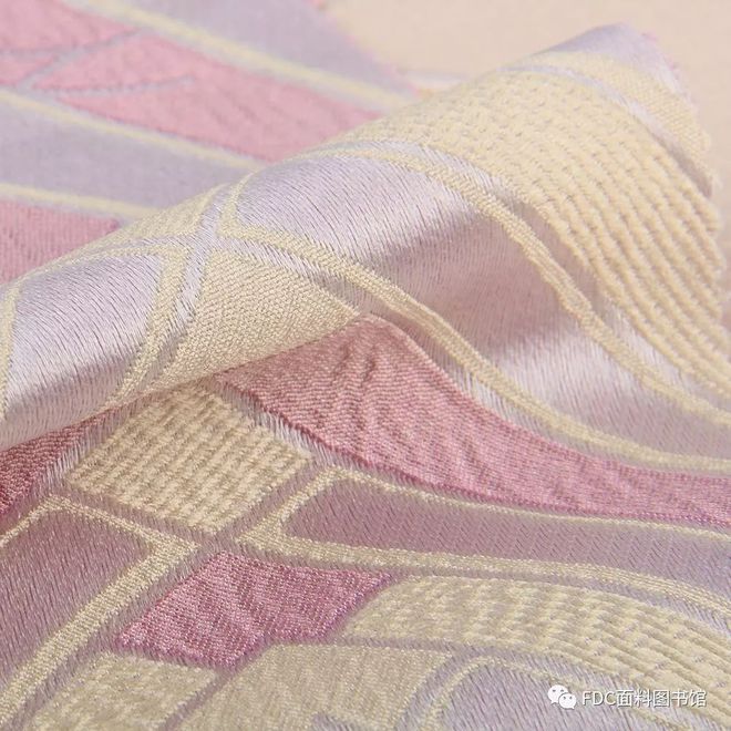 戏剧影视《伊丽莎白：黄金时代》服装面料指南（伊利莎白黄金时代）
