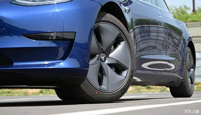 新能源汽车的“搅局者”？Model 3又开始降价了？（新能源model3价格）