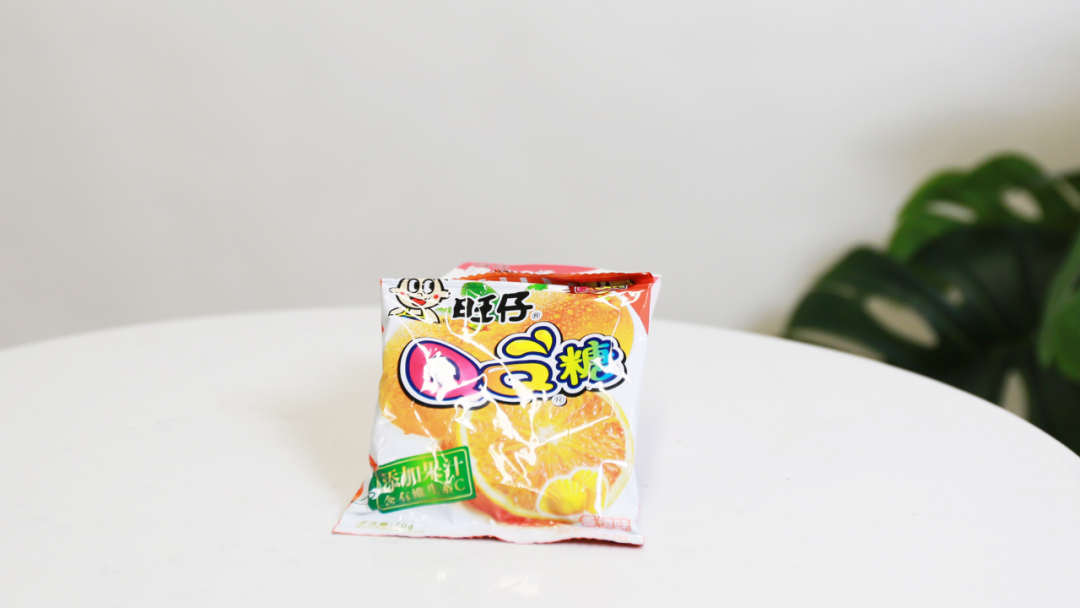 长大后再吃旺旺，我还是被它拿捏得死死的-小时候我吃了十袋旺旺大礼包英语