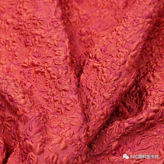 戏剧影视《伊丽莎白：黄金时代》服装面料指南-伊丽莎白:黄金年代