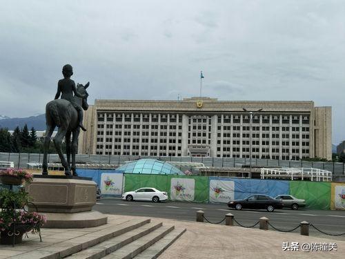 “中亚五国”是哪五国？几个和我国接壤？面积、人口各是多少？（中亚五国原来是一个国家）