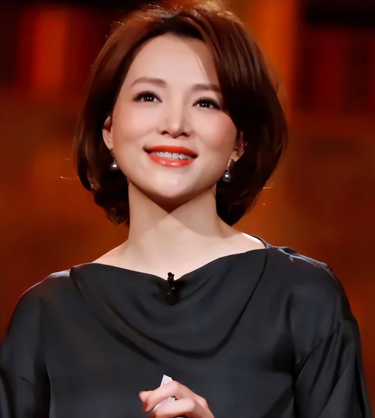 央视主持名单变动大！海霞等老面孔被删除，数位90后美女主持吸睛-央视主持人介绍