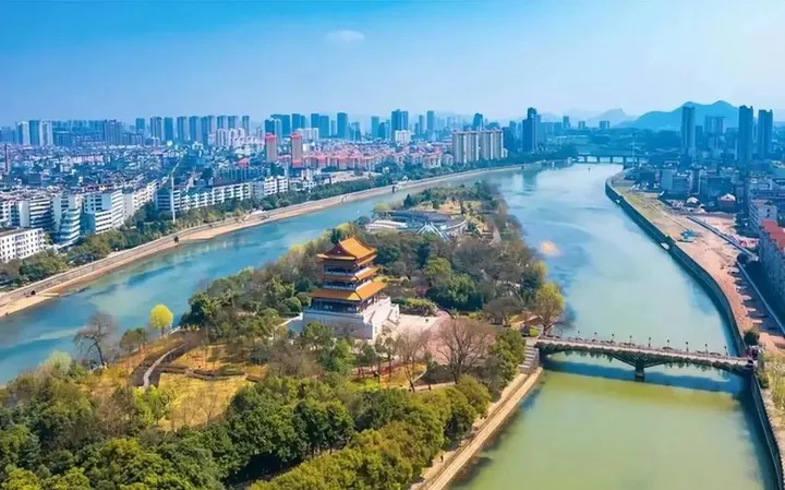 2022中国10大宜居城市最新排名出炉，第一名已经拿了7年冠军（中国宜居城市排名前100名图片）