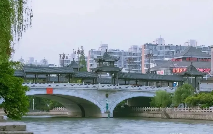 2022中国10大宜居城市最新排名出炉，第一名已经拿了7年冠军（中国宜居城市排名前100名图片）