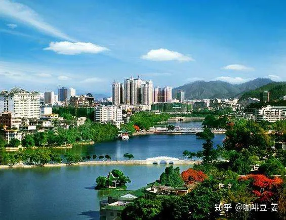 中国哪些城市适合定居？（赚钱快的路子）