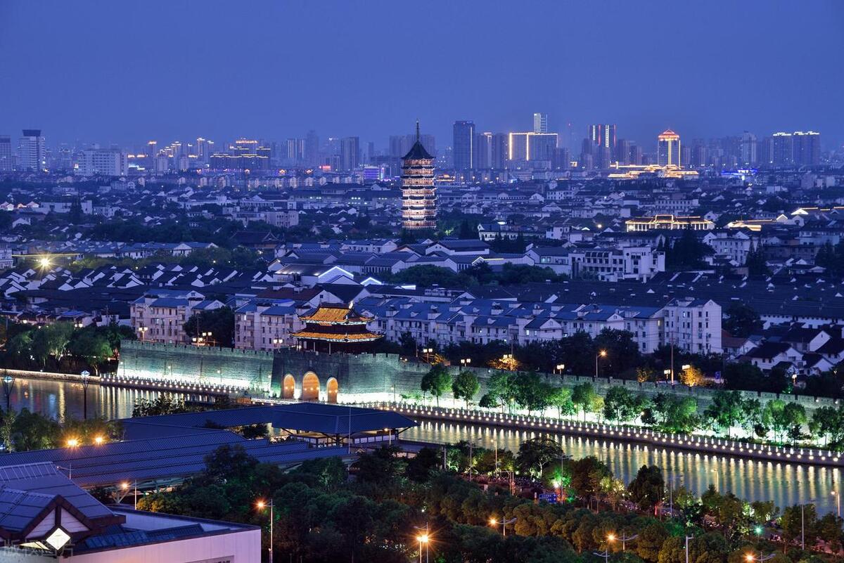 “国内10大宜居城市”榜单出炉，海滨城市纷纷上榜，青岛杀出重围（2020中国十大宜居城市信阳）